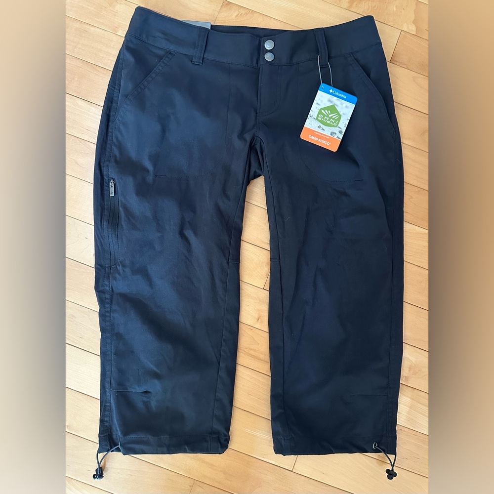 Columbia black capris
